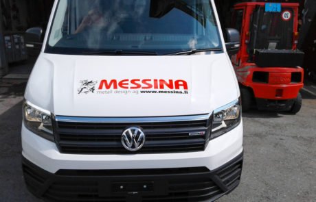 Beschriftung Firmenbus Messina Vorne